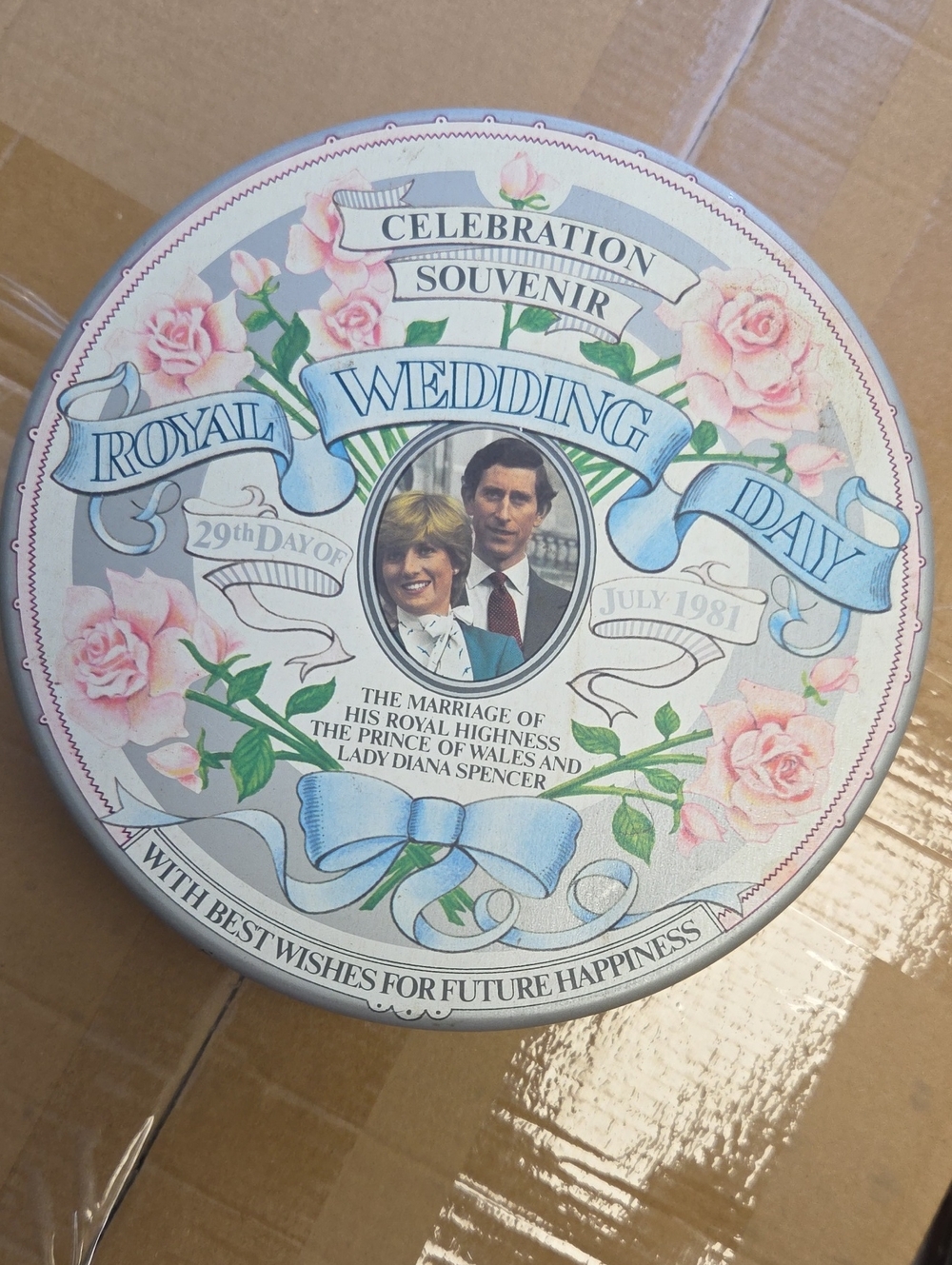 Royal Wedding Day Souvenir Tin -Prince Of Wales & Lady Diana Spencer